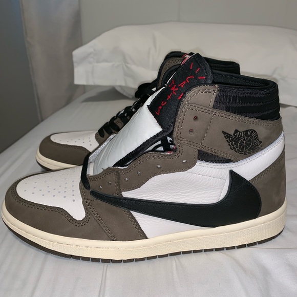 travis scott jordan 1 size 9.5